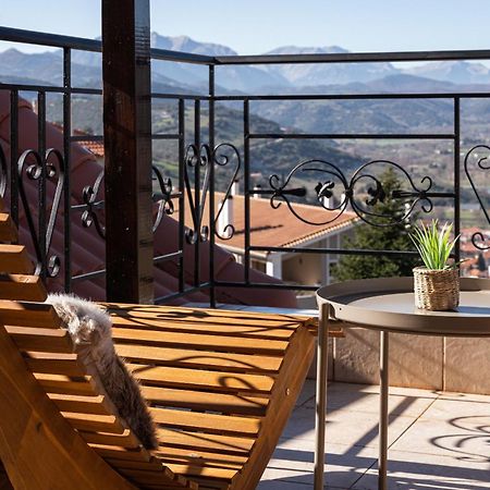 Gm Luxury Suites Kalavryta Oda fotoğraf